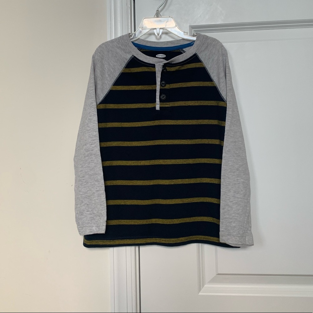 Old Navy boys long-sleeve shirt Sz S